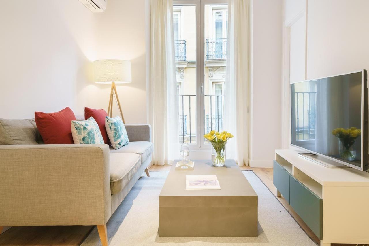 Mi Casa En Madrid- Spacious Apartments Callao Gran Via Екстер'єр фото